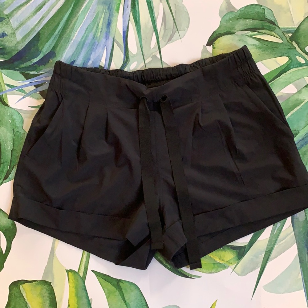 Lululemon casual shorts